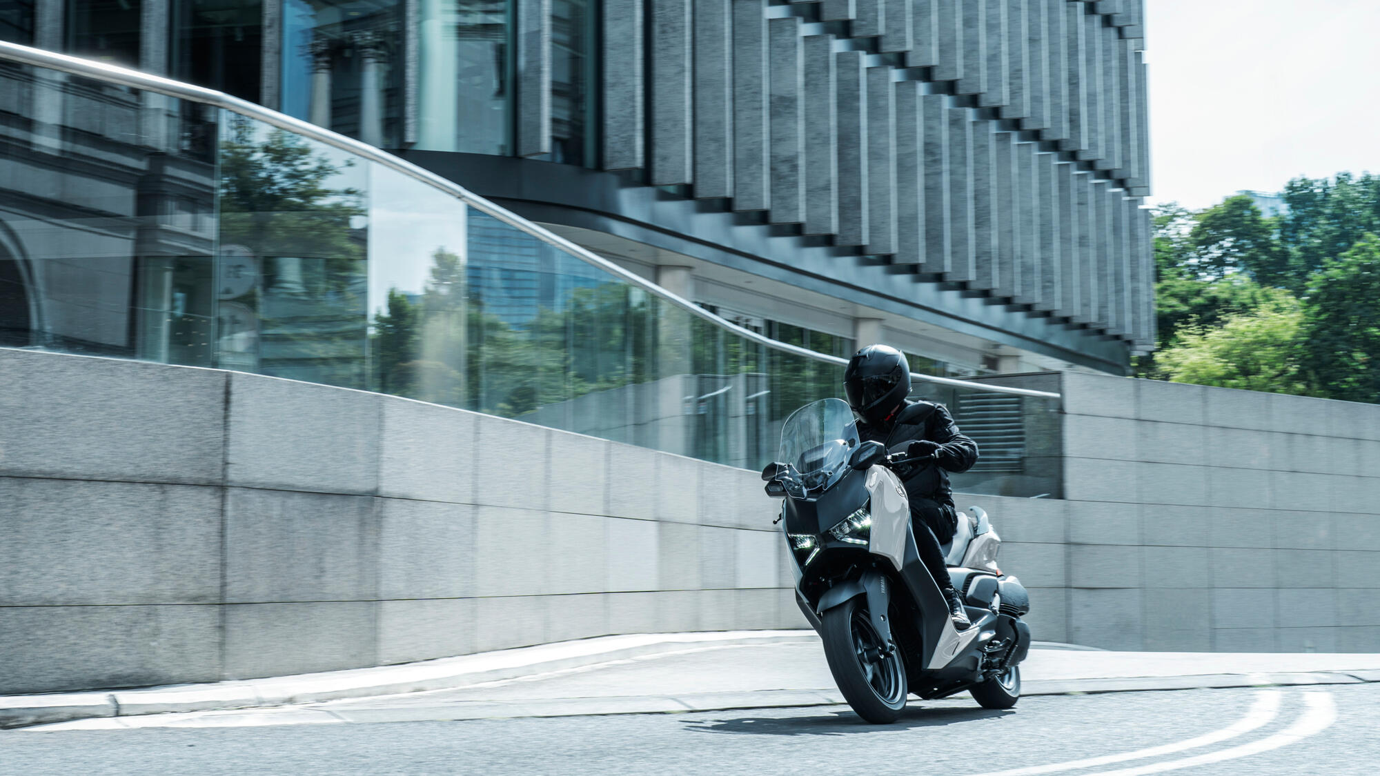 XMAX 300 Tech MAX+ — imagine 7