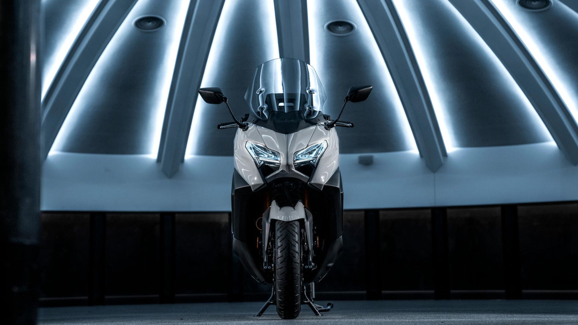 TMAX Tech MAX — imagine 4