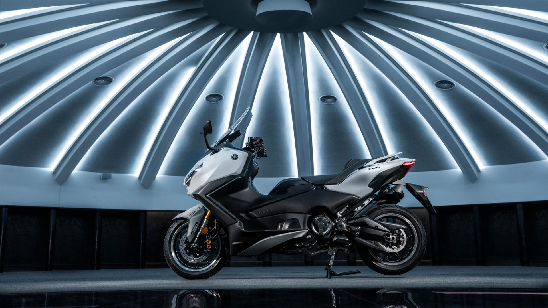 TMAX Tech MAX — imagine 8