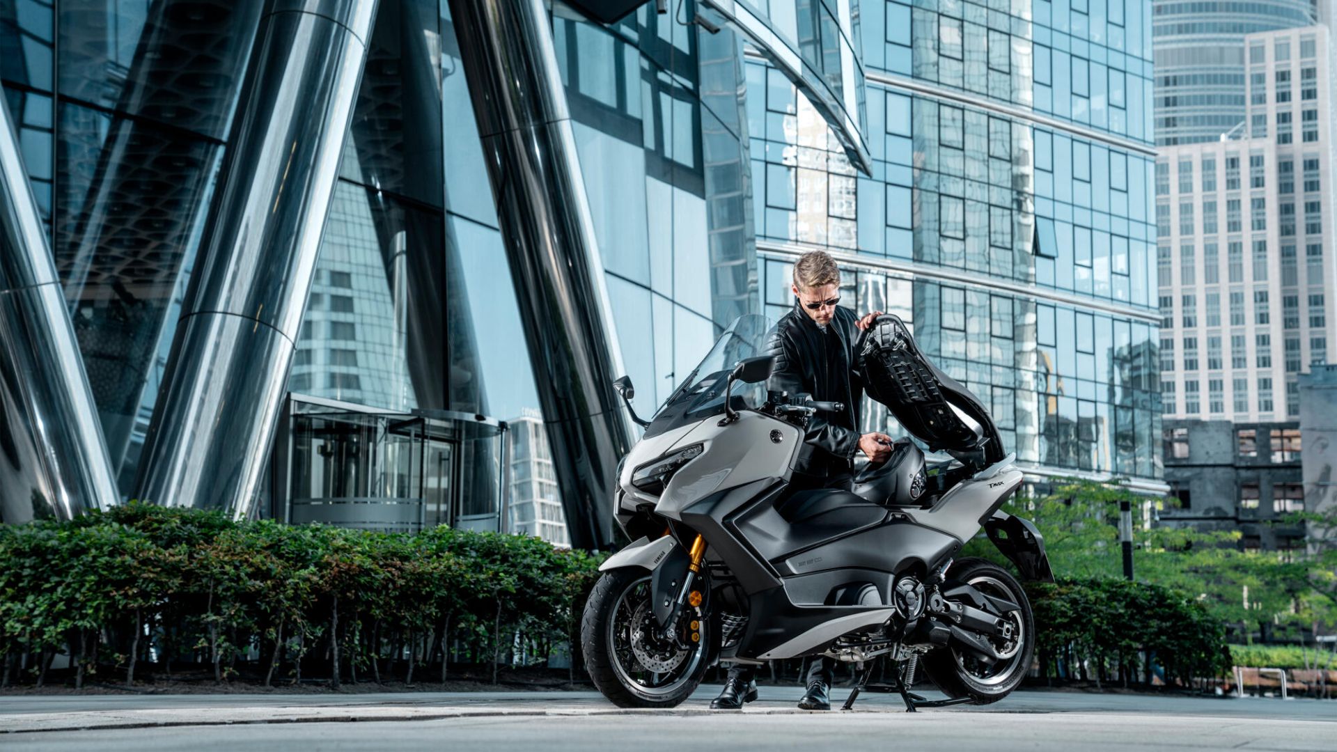 TMAX Tech MAX — imagine 18