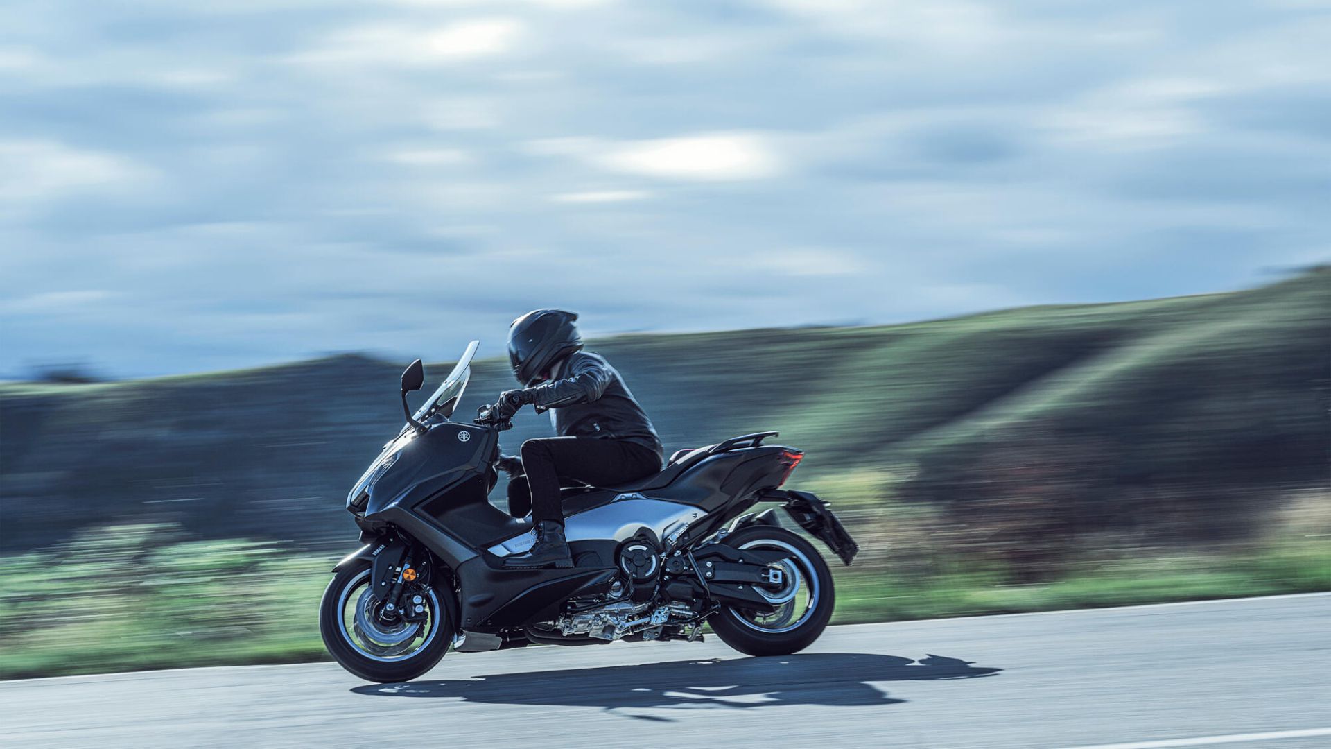 TMAX 25th Anniversary — imagine 16