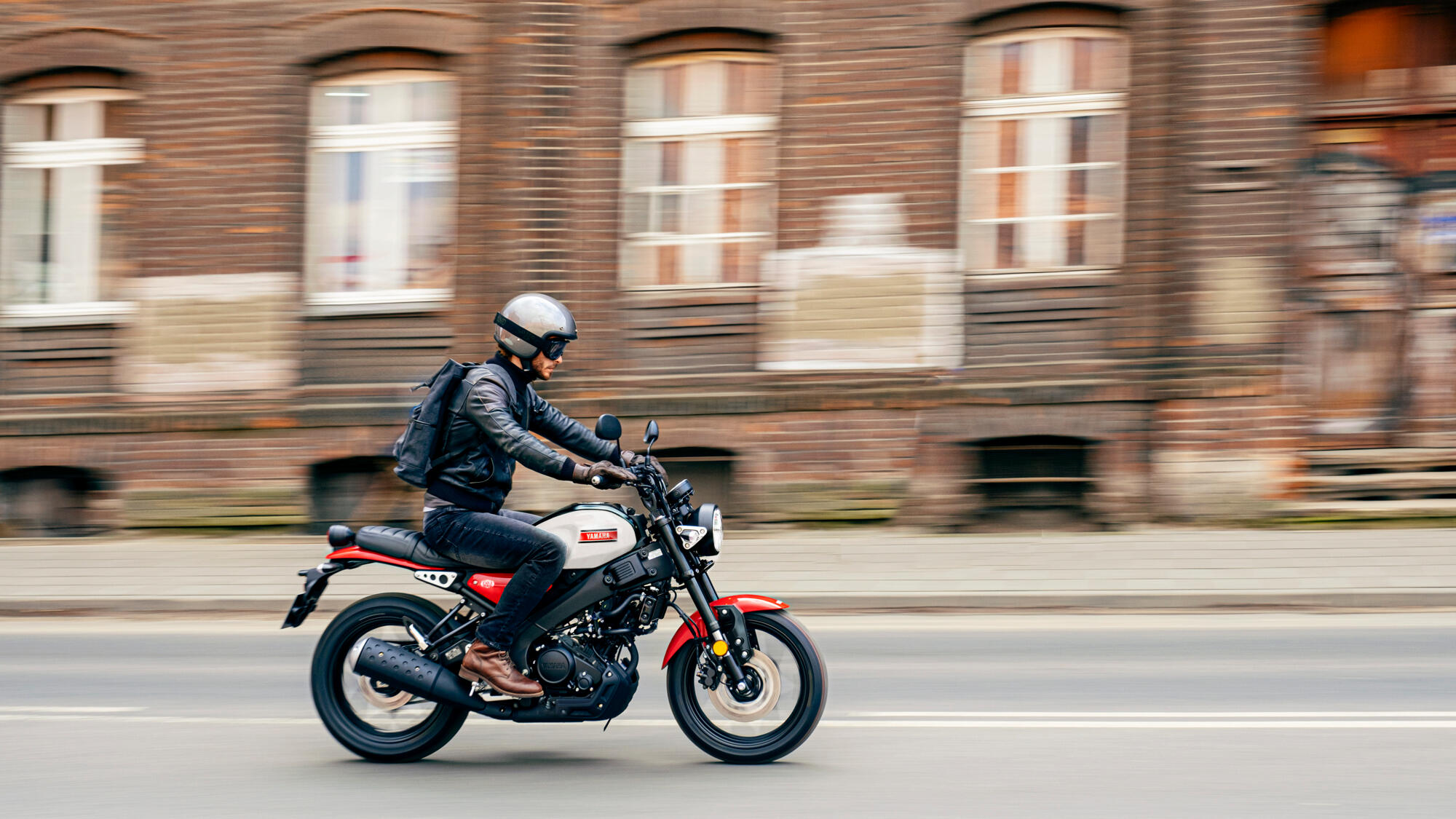 XSR125 — imagine 7