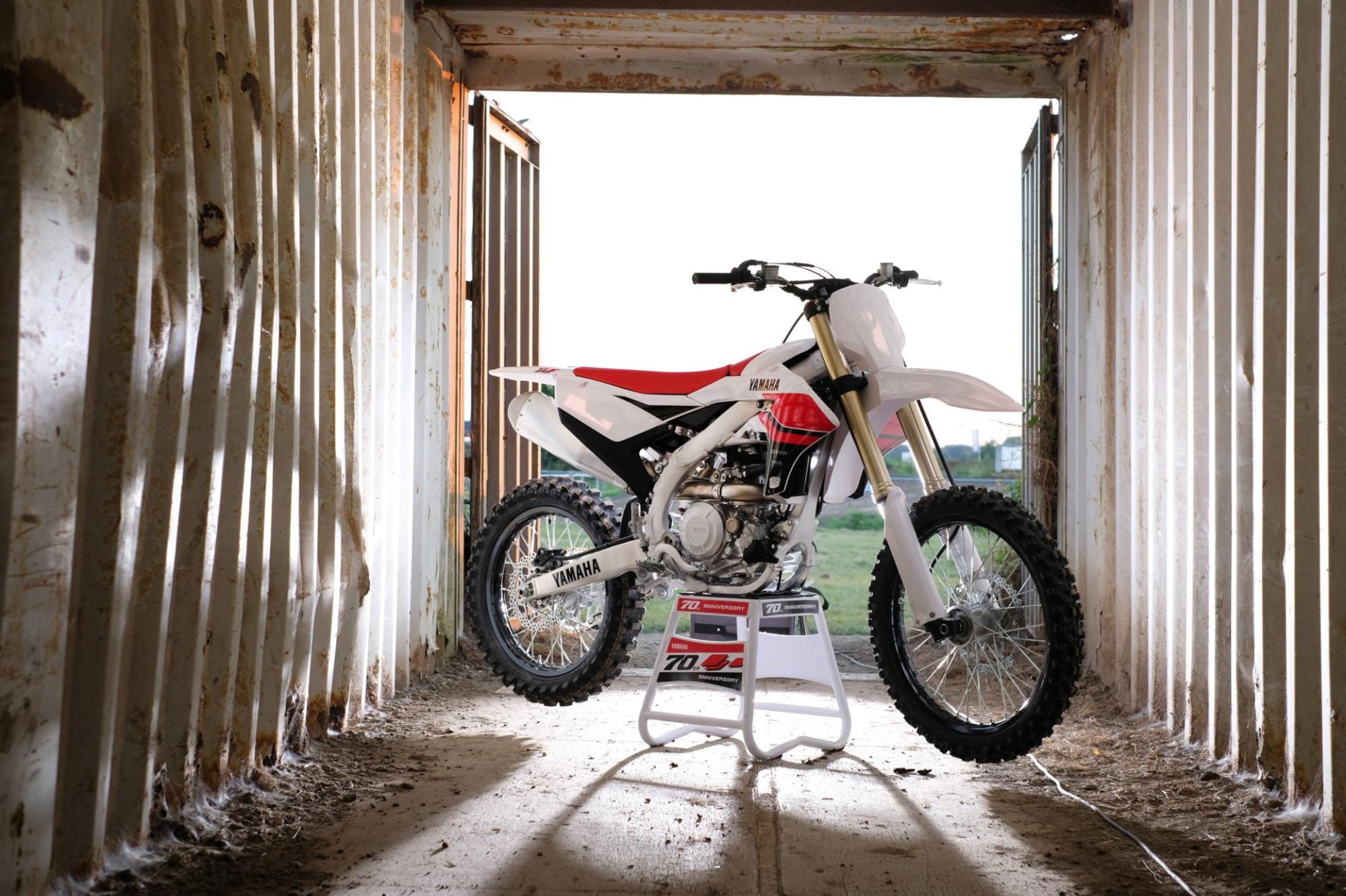 YZ450F 70th Anniversary Edition — imagine 13